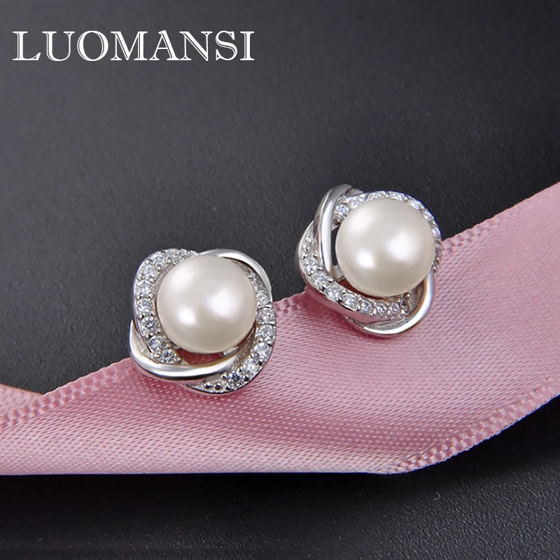 

Серьги-гвоздики с пресноводным жемчугом 6,5 мм, серебро 100% пробы