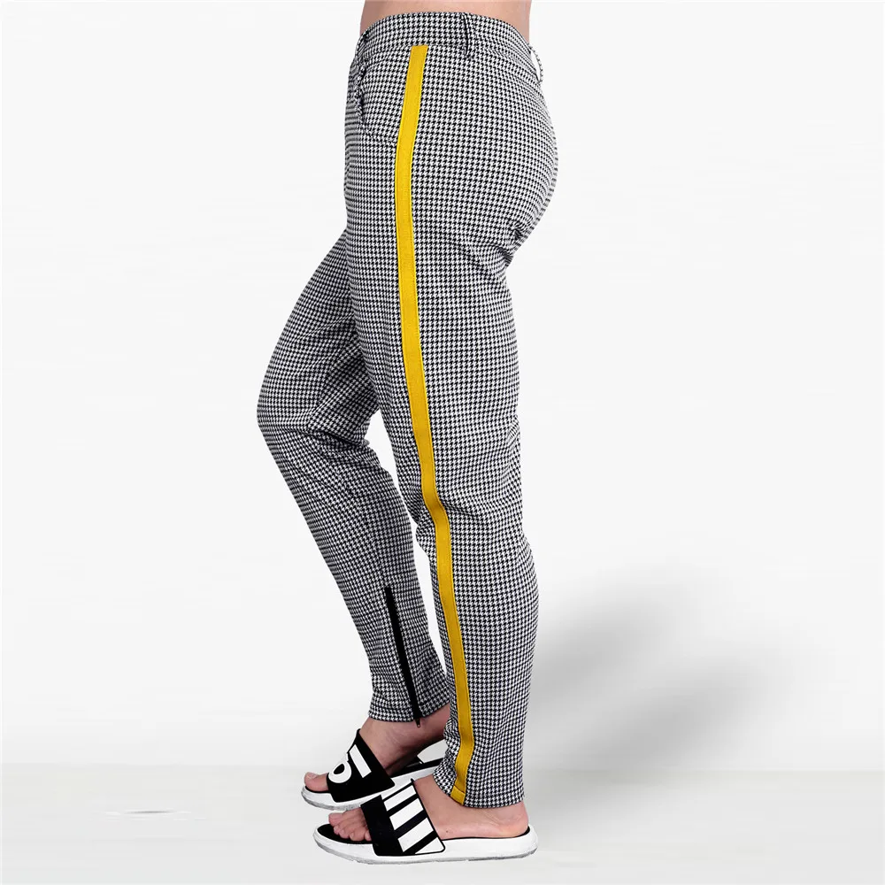 Мужские спортивные брюки повседневные облегающие зауженные в клетку для фитнеса