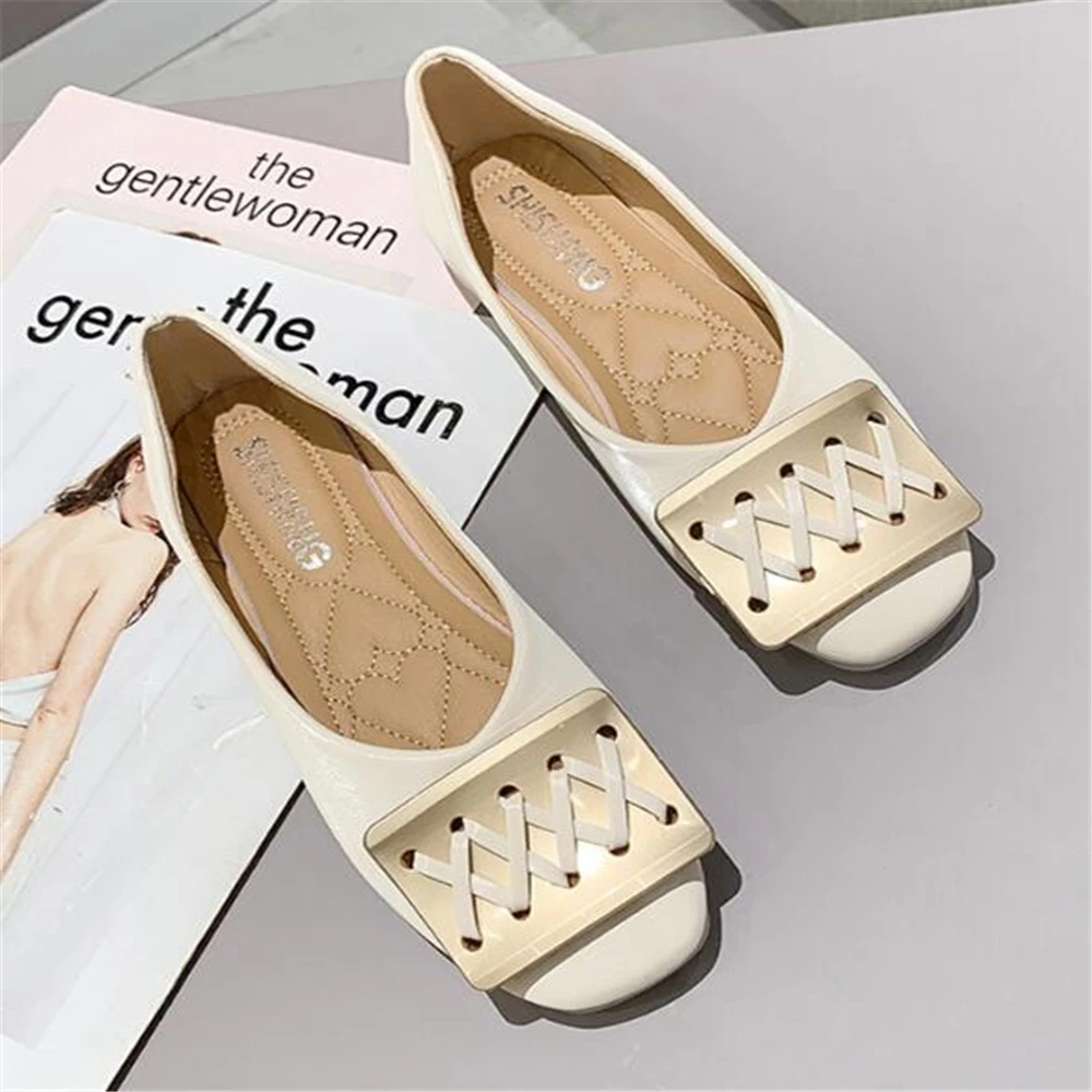 Женская обувь балетки на плоской подошве женская с металлической пряжкой