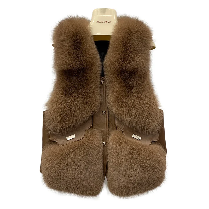 Кожаный жилет с мехом. Жилетки из лисы с кожей. Жилетка с мехом. Кожано меховая жилетка. Жилетка с мехом.