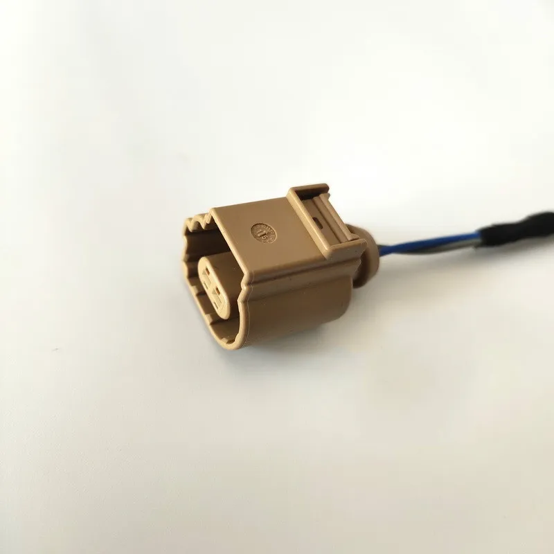 

Car water temperature sensor plug connector with wire For Volkswagen Magotan For Audi A4L A6L Q5 A5 OEM NO 8K0 973 702G