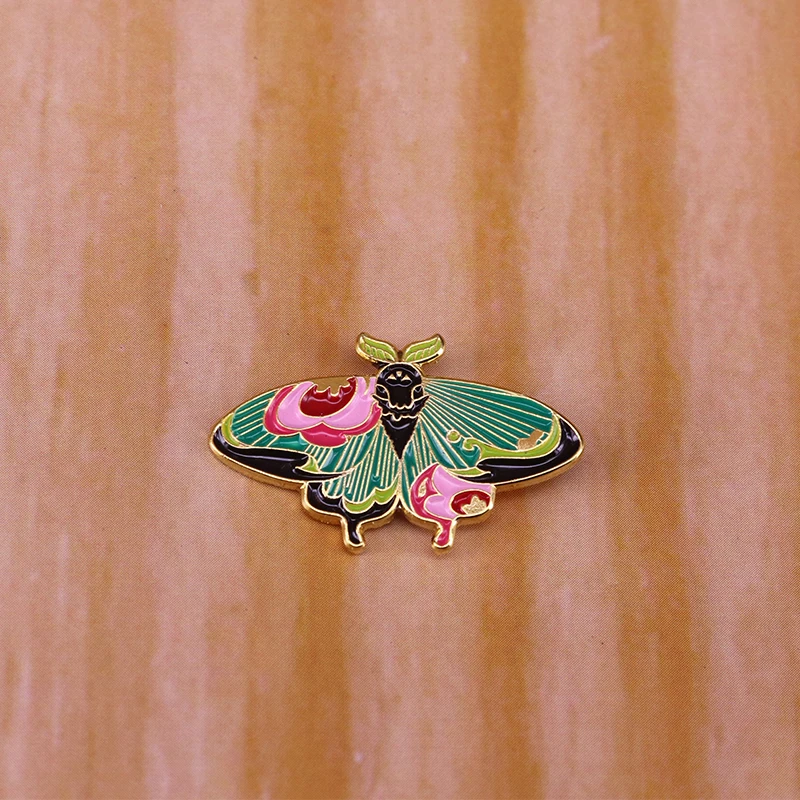 Красивый цветочный значок моли коллекция великолепных насекомых влюбленных |