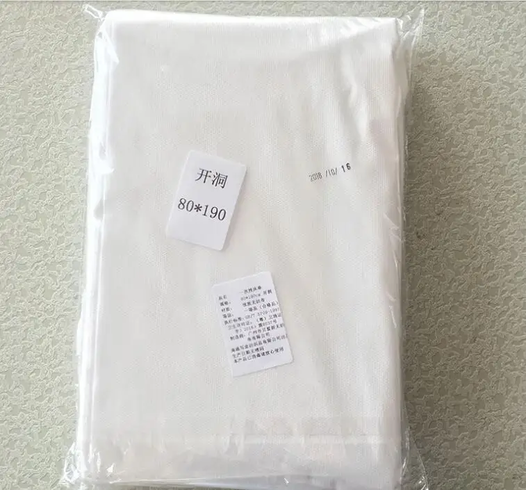 Утолщенное одноразовое красивое постельное белье с открытым отверстием