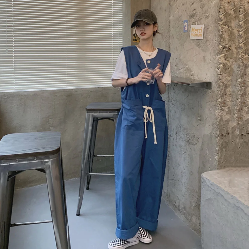 Комбинезон женский однобортный на шнуровке с завышенной талией и широкими