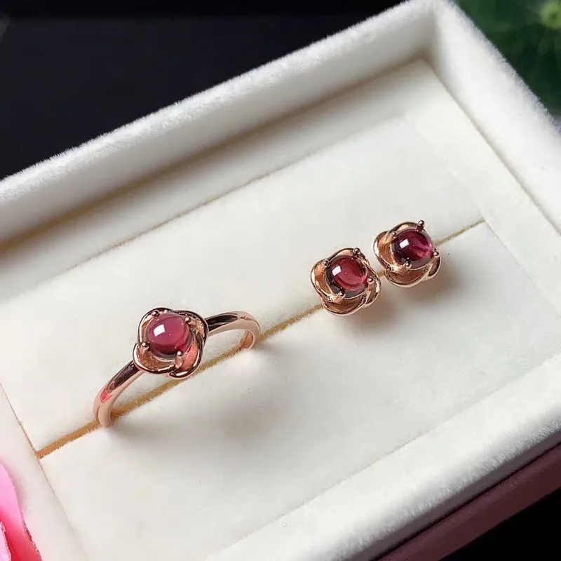 

Natural Garnet Rings Ear Studs Women's Sterling Silver 925 Color Ruby Fashion Personalized Opening Women's Ring for Girlfriend