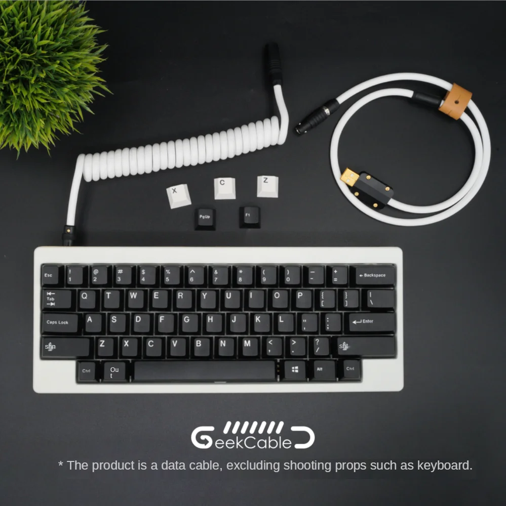 GeekCable Hand-made Customized Keyboard Data Cable Rear Aviation Plug Black Hardware Japanese White Type-C