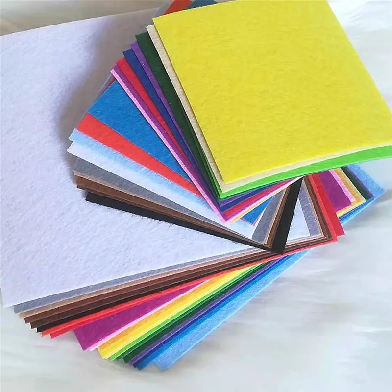 

1 Set Felt Fabric Eco-friendly Non-Woven Patch Scrapbook Material DIY Crafts Gifts Christmas Felt Decorations Sewing Fabric