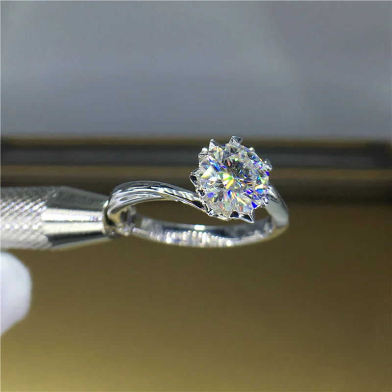 Свадебное кольцо с бриллиантом из 100% моиссанита 18K 750 белое золото D Цвет VVS MO