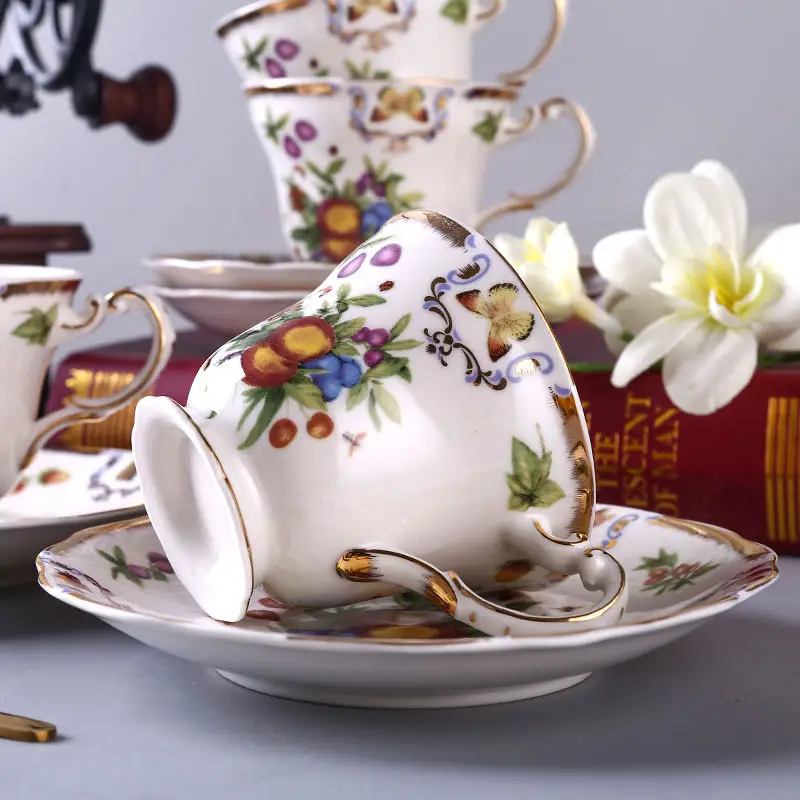 

Vintage Ceramic Coffee Mug Milk Cup Personalized Luxury Bone China Creative Coffe Cups Breakfast Koffie Kopjes Teacup Ed50bd