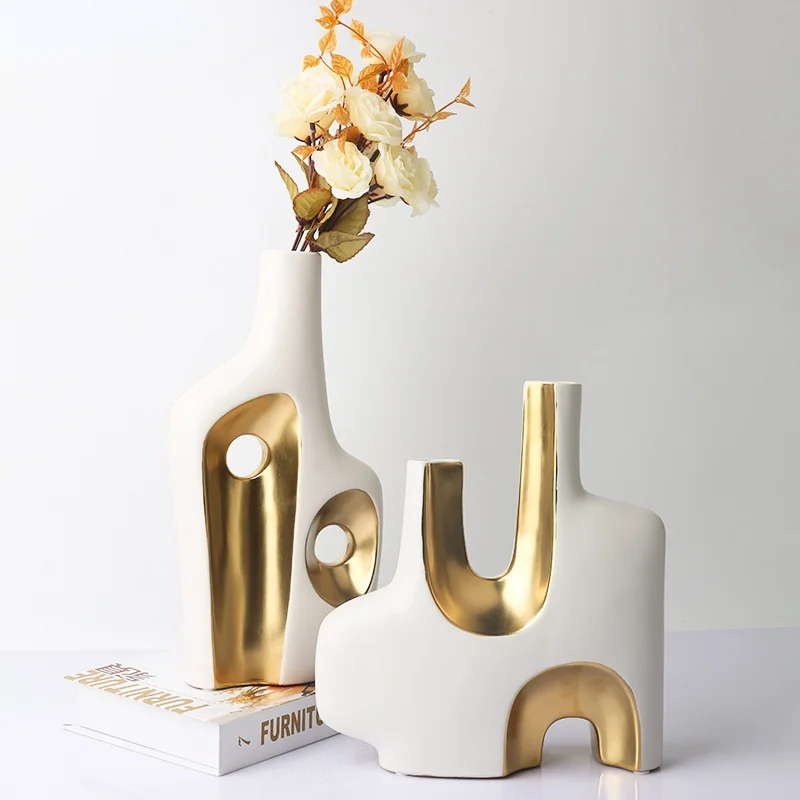 

Modern Ceramic Crafts Light Luxury Hand-painted Home Decoration Vase Creative Ins Electroplating Living Room Decorations