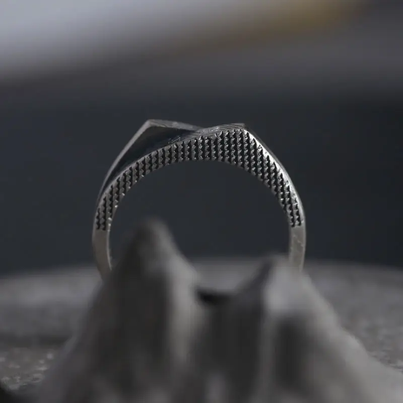 

Кольцо из серебра 925 пробы с двойной резьбой в стиле ретро