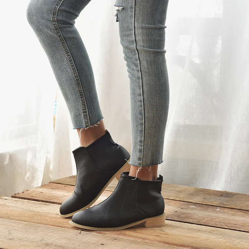 2019 г. Осенние ботинки до середины икры на молнии с круглым носком женская обувь