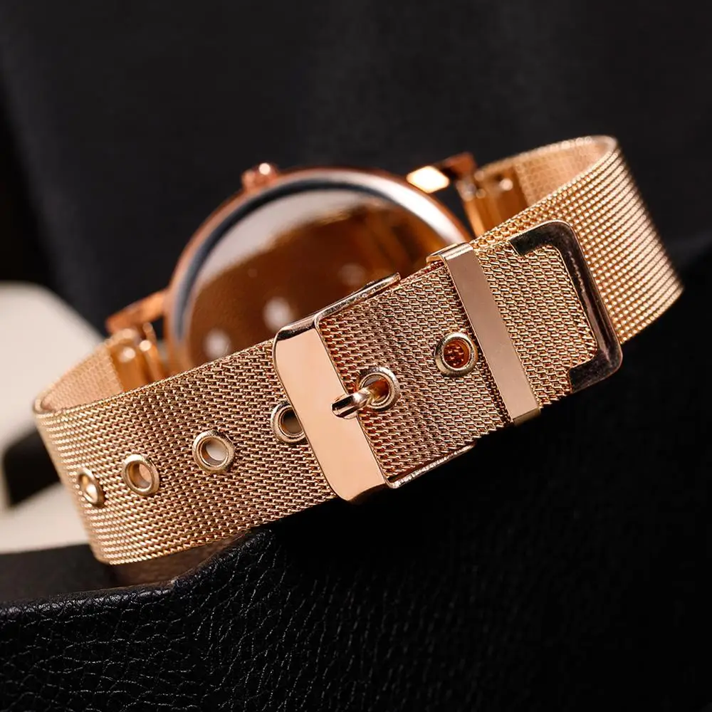 Простые кварцевые женские часы водонепроницаемые розовое золото аналог