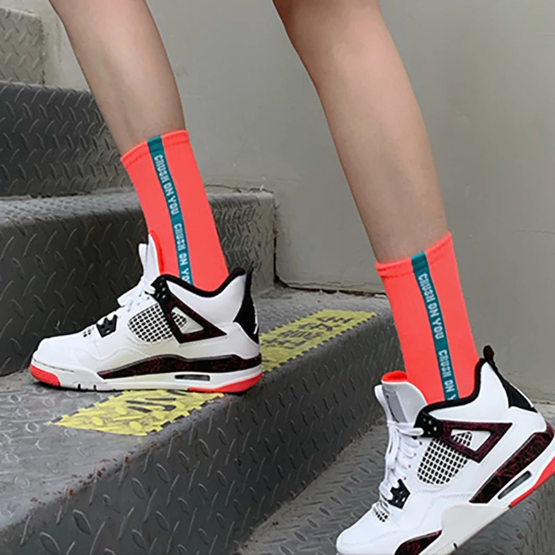New Spring Cotton Woman Man Fluorescence Candy Color Exquisite Letters Pattern Street Fashion INS Skateboard Sport Crew Socks