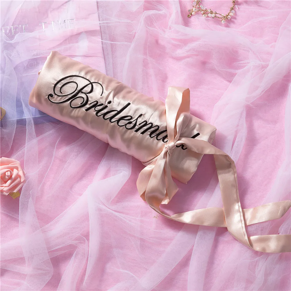 Атласный халат бордового цвета с надписью Невеста подружка невесты шелковое