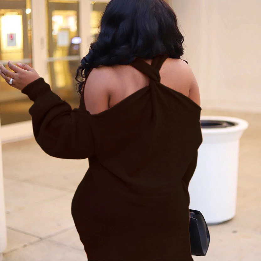 Женское зимнее мини-платье с лямкой на шее длинным рукавом перекрестной спиной