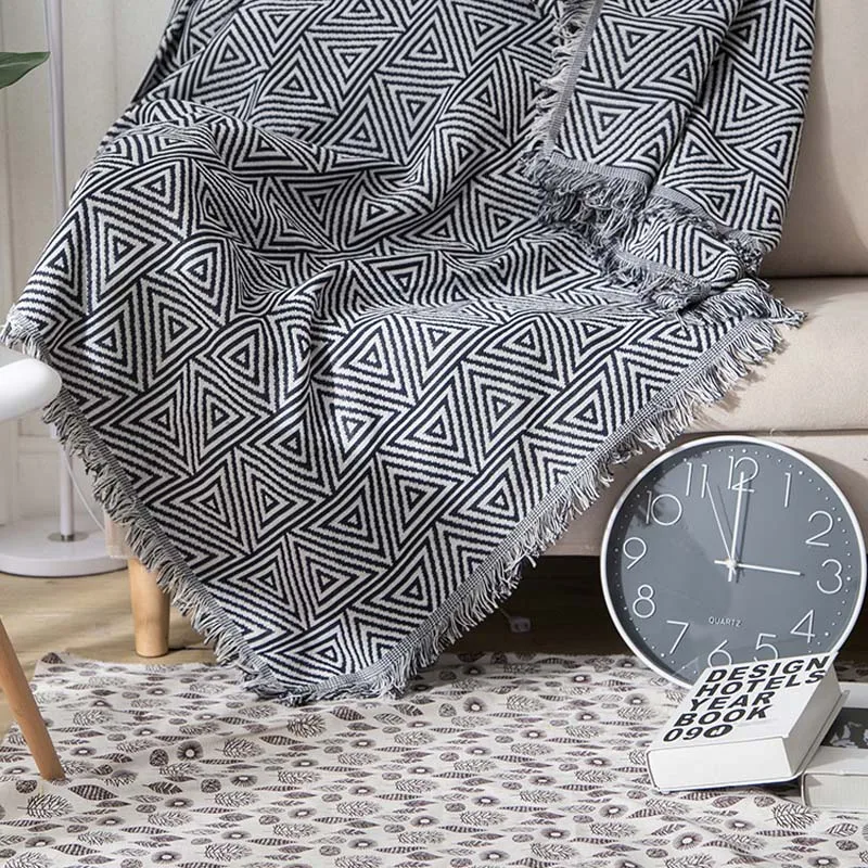 Хлопковое жаккардовое покрывало для дивана трикотажное одеяло с кисточкой
