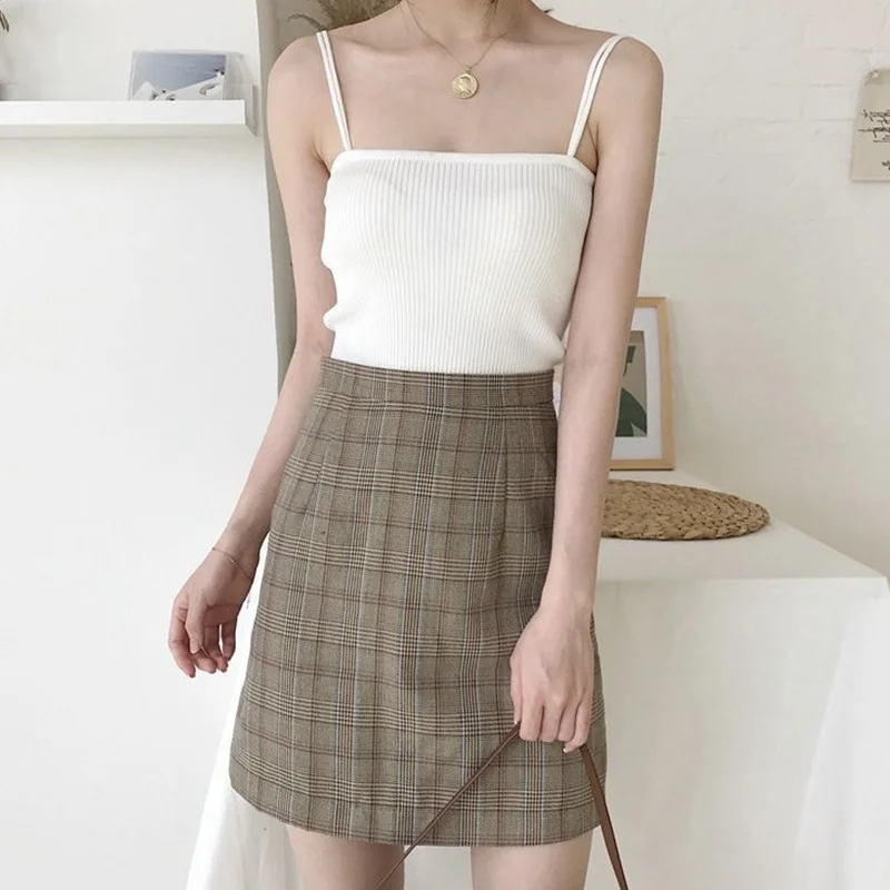 Кроп-топ женский трикотажный без рукавов повседневный пикантный однотонный топ