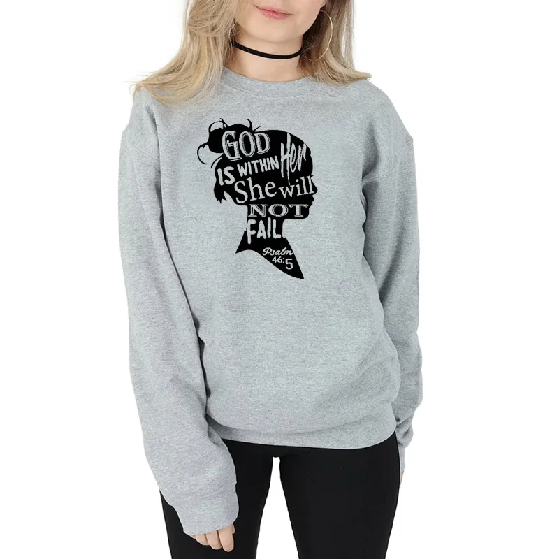 Бог в ней она не пропадет. Футболка с текстом Псалом Библии христианский топ для