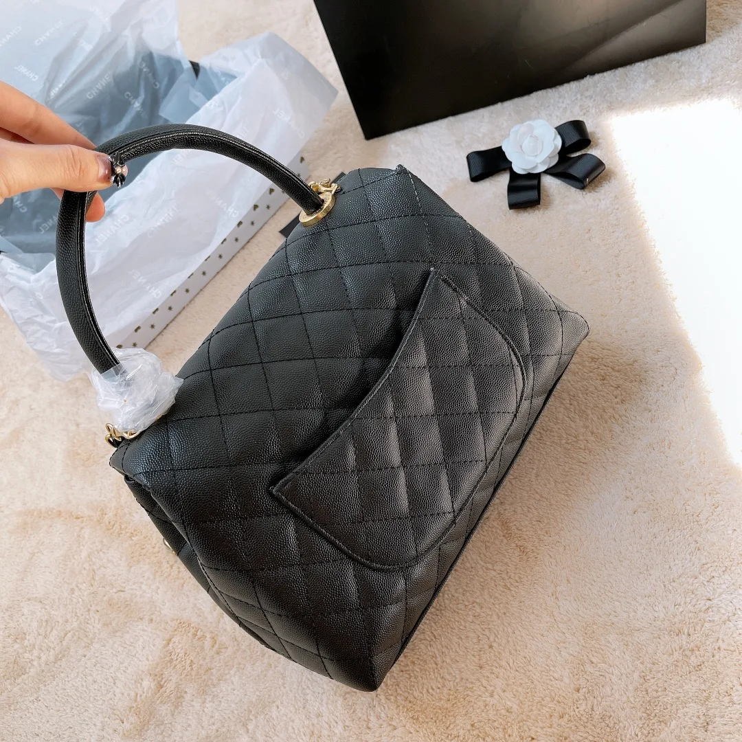 

CC super capacity handbag, Messenger Bag, super fashion real sheepskin, high quality, size: 34.13.25cm