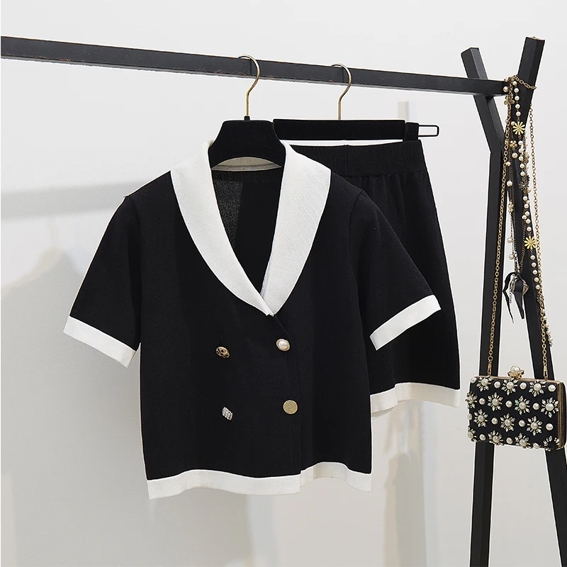 

2019 Fall Double-Breasted V-Neck Blouse & Short Wide-Legged Pants Knitting Fashion Shorts Suits Two-Piece Women Clothing Set