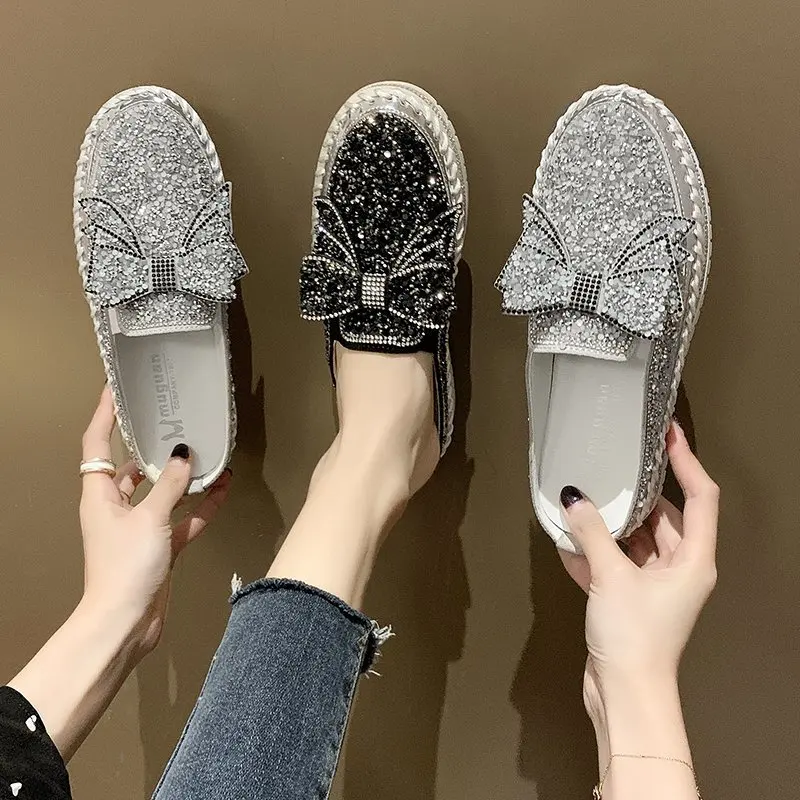 

House Slippers Platform Female Shoes Glitter Slides Loafers Shallow Butterfly-Knot Cover Toe Fashion Med 2021 Flat Jelly Luxury