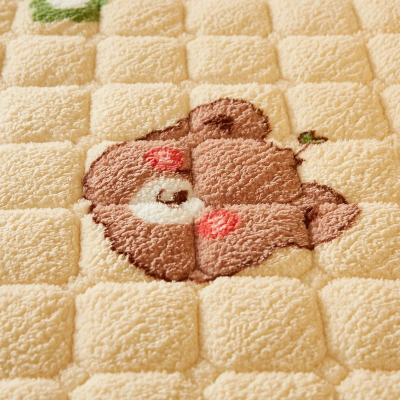 Плюшевый утолщенный стеганый наматрасник теплый мягкий бархат из овечьей шерсти