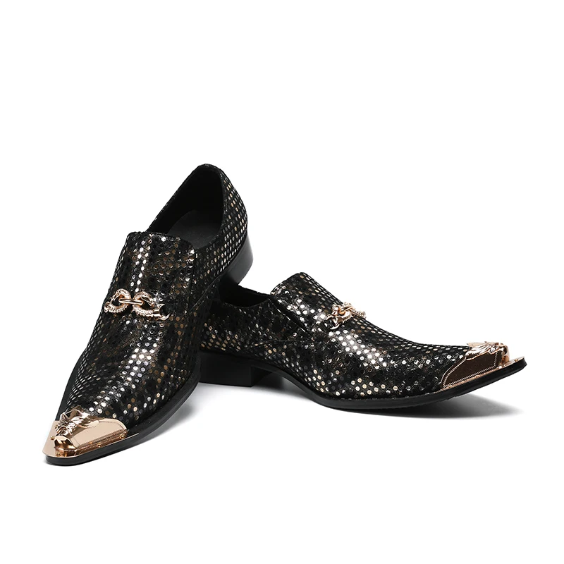 Летние дышащие мужские модельные туфли из натуральной кожи с золотым носком в