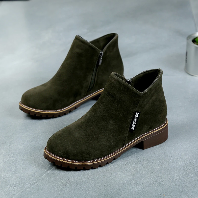 

Зимние Замшевые теплые меховые плюшевые женские ботинки Осень-зима 2021 новые женские Ботинки Martin классические зимние ботильоны на молнии ...