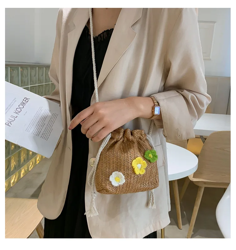 Женская Плетеная соломенная сумка с клапаном женские тканые цветок на плечо