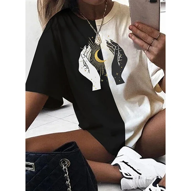 

Женская Винтажная футболка с коротким рукавом, черно-белая Повседневная футболка с принтом «держит Луну»