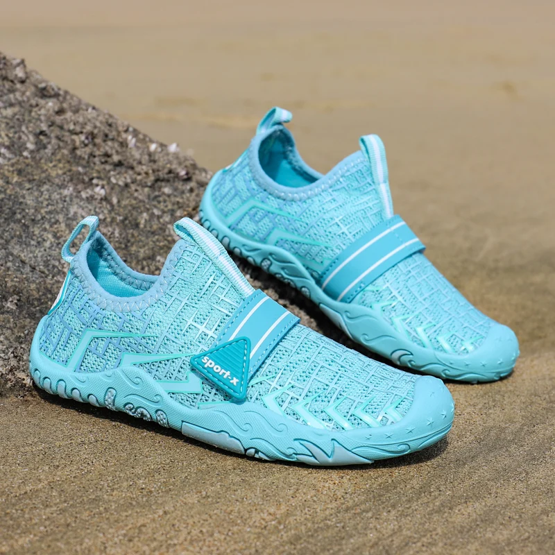 

Boys Girls Soft Upstream Seaside Water Shoes Quick-Dry Breathable Wading Shoes For Childrens Non Slip Barefoot Beach Aqua Shoes