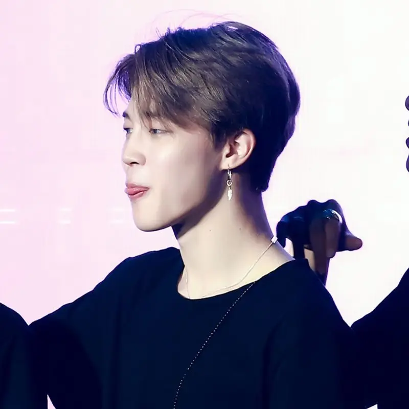 Серьги-кольца с подвеской в виде листьев из титанового пера стиле K-POP для