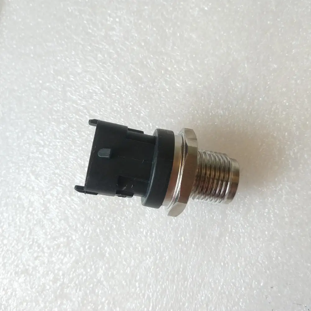 

In stock common rail pressure sensor 0281006053