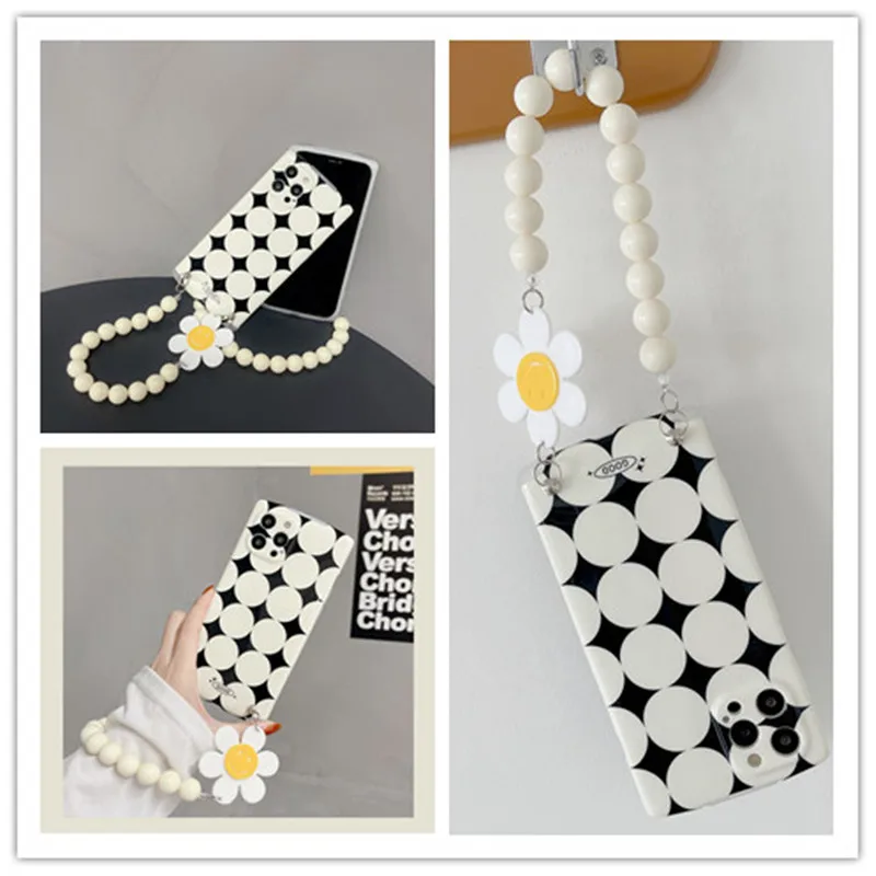 

Cute Flowers Bracelet Protective Cover Phone Case For iPhone 12 11 Pro Max XSMAX XR X 7 8 Plus Fashion Anti-fall Soft Shell Capa