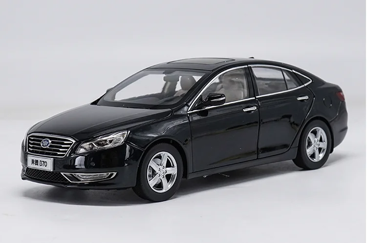 Оригинальный завод аутентичный 1/18 FAW Benteng B70 литая под давлением металлическая