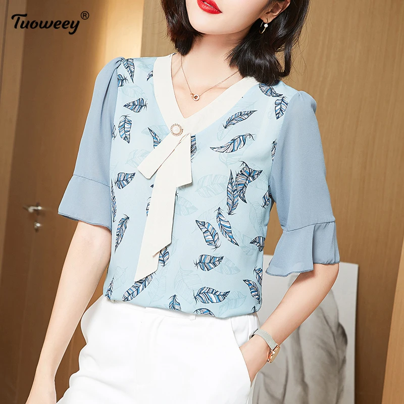 

New causal Summer Middle Aaged Women Korean Chiffon V-Neck Blouse Tops Female Flower Print Fashion Loose Plus Size 4xl Shirt