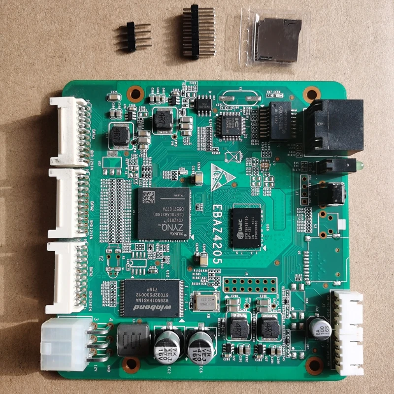 

black/green Zynq 7000 development board