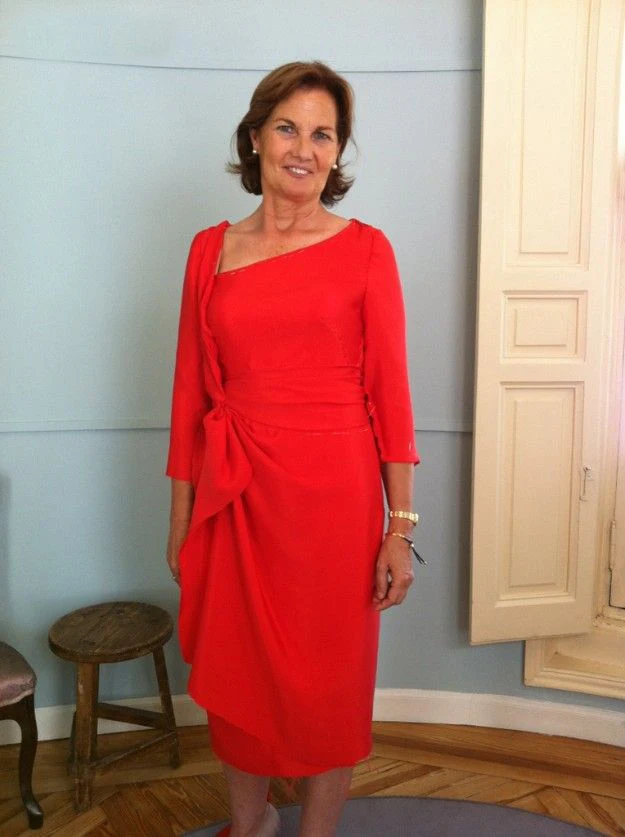 Простое красное платье для матери невесты 2019 винтажное длиной ниже колена с