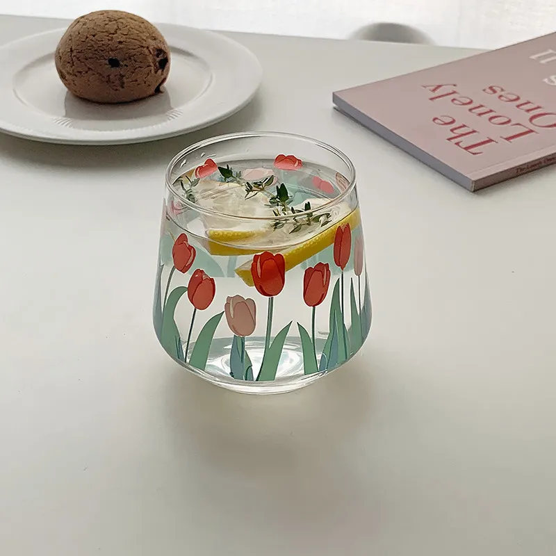 Стеклянная чашка для сока и кофе в форме тюльпана бокал вина питьевая вода
