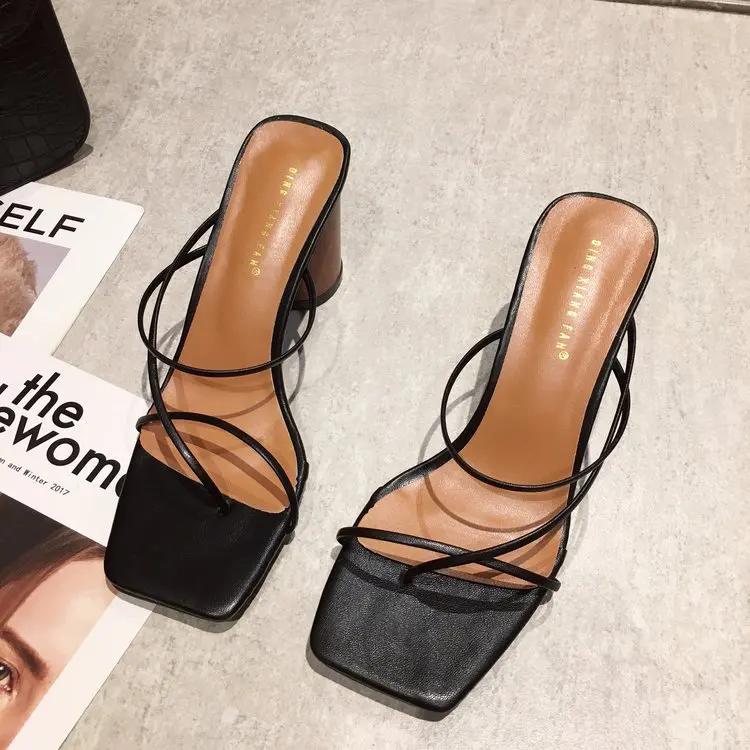 

Shoes Cross-Tied Med Woman's Slippers Heeled Mules Square heel Rubber Flip Flops Slides 2021 Summer High Block Hawaiian Rome Sca