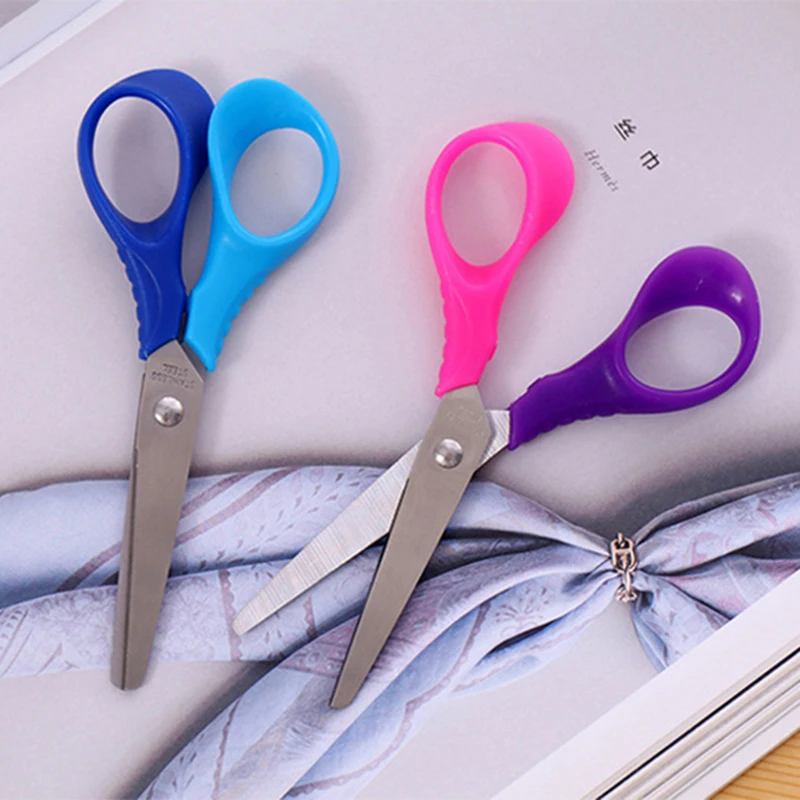 ножницы с круглыми концами. ножницы с круглым наконечником. минифермер ножницы для перепелиных яиц. ножницы круглые стальные. круглые ножницы для резки бумаги.