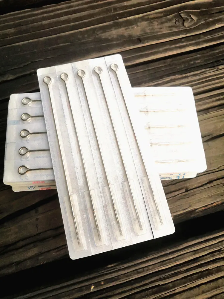 Новый 50 шт. Ассорти стерилизованные иглы татуировки смешанный 10 размеров 3RL 5RL 7RL