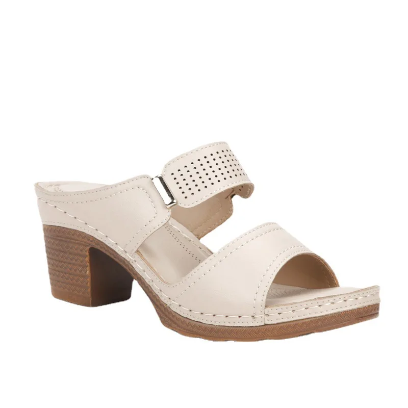 

2021 the new Europe and the United States summer sandals female leisure coarse high with big size comfortable slippers