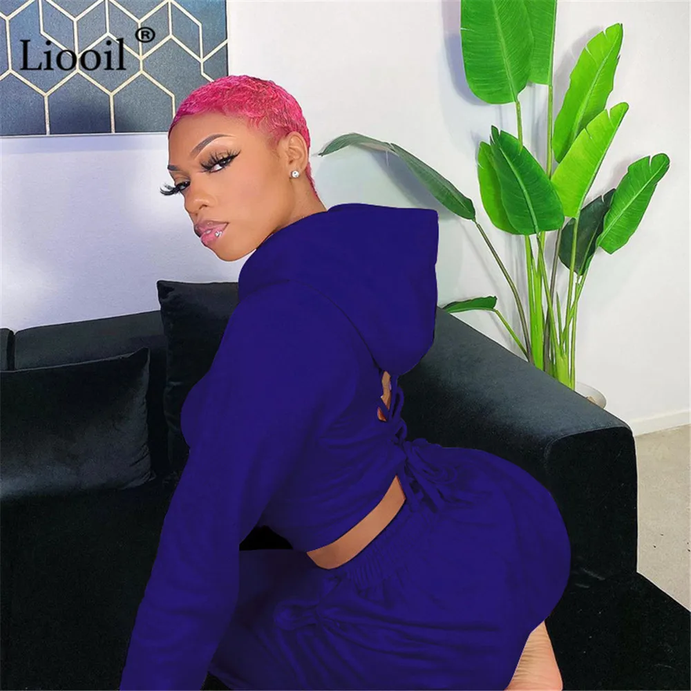 

Liooil Bandage Black Hoodies Women Backless Long Sleeve Crop Tops Hooded Pullovers Short Streetwear Sweatshirt Slim Hoodies 2021