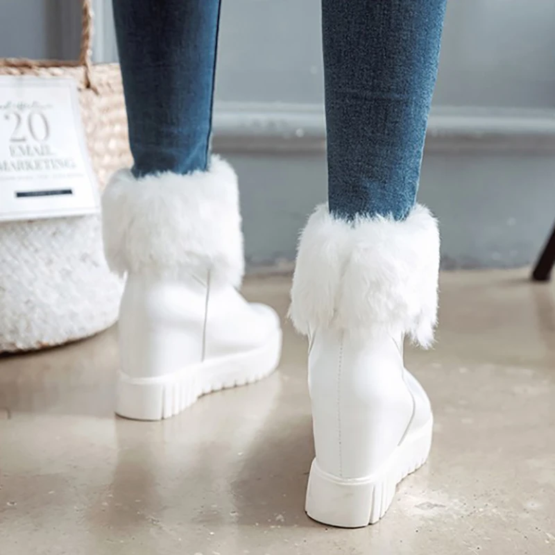 Зимние ботинки на плоской подошве ботильоны высоком каблуке и танкетке женская