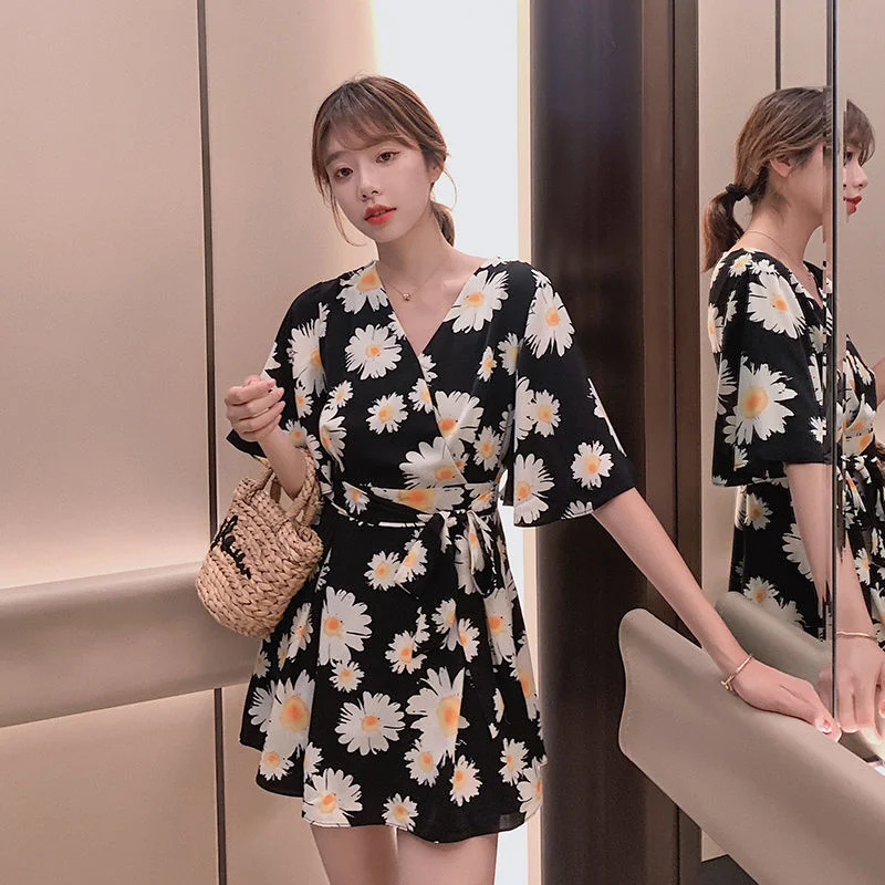 

Summer Women Outfits Elegant Dot Print V-Neck Office Lady Batwing Half Sleeve Sashes Tunic Slimming Dress & Shorts Two-Piece Set