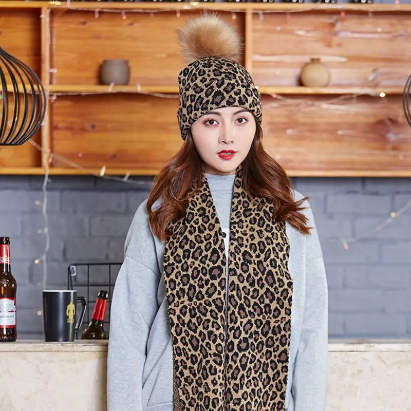 Женский шарф шапка комплект из 2 предметов вязаная с манжетой и леопардовым