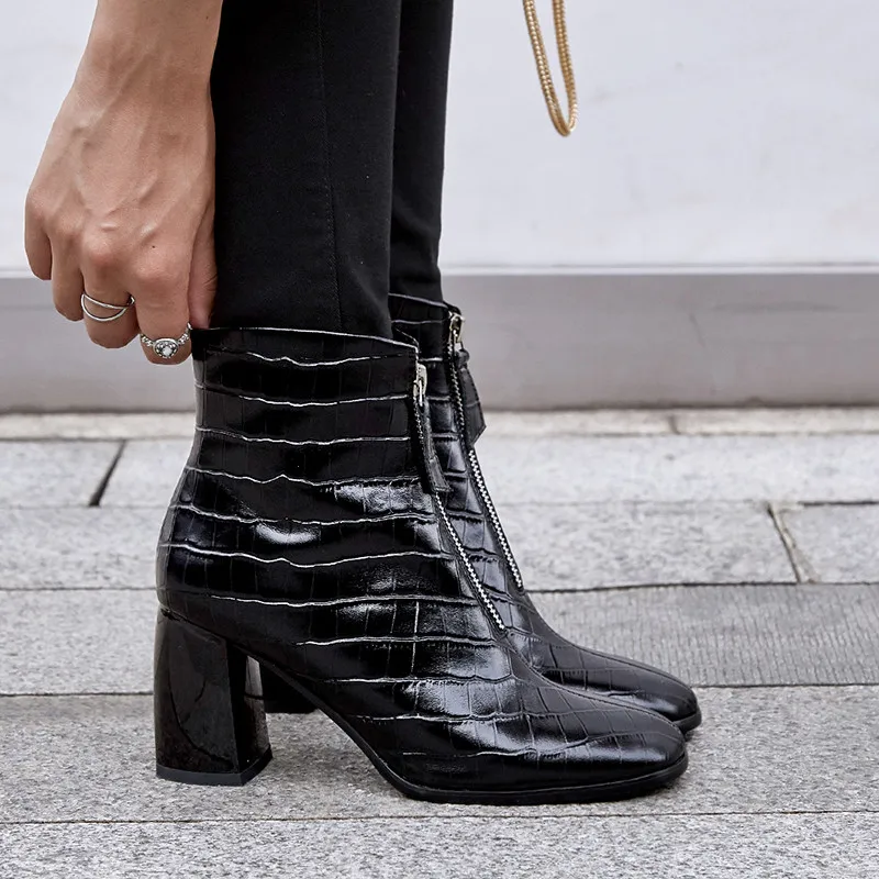 Женские ботильоны с квадратным носком ASUMER Черные из натуральной кожи на толстом