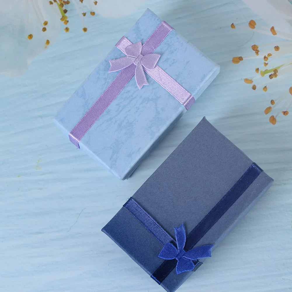 Подарочная коробка с подвесками чехол-органайзер для колец серег цепочек часов